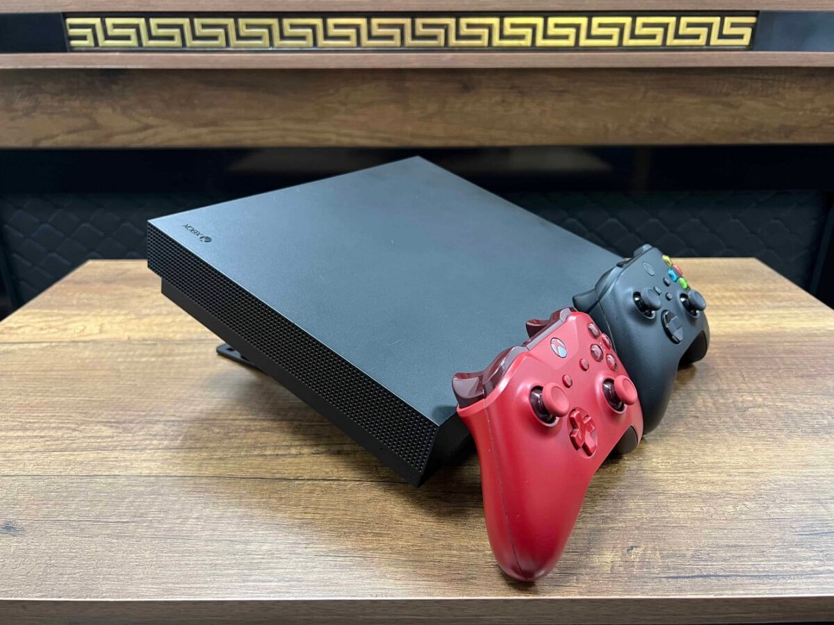 Microsoft Xbox One X 1 TB Çift Kol (İKİNCİ EL) - Görsel 4