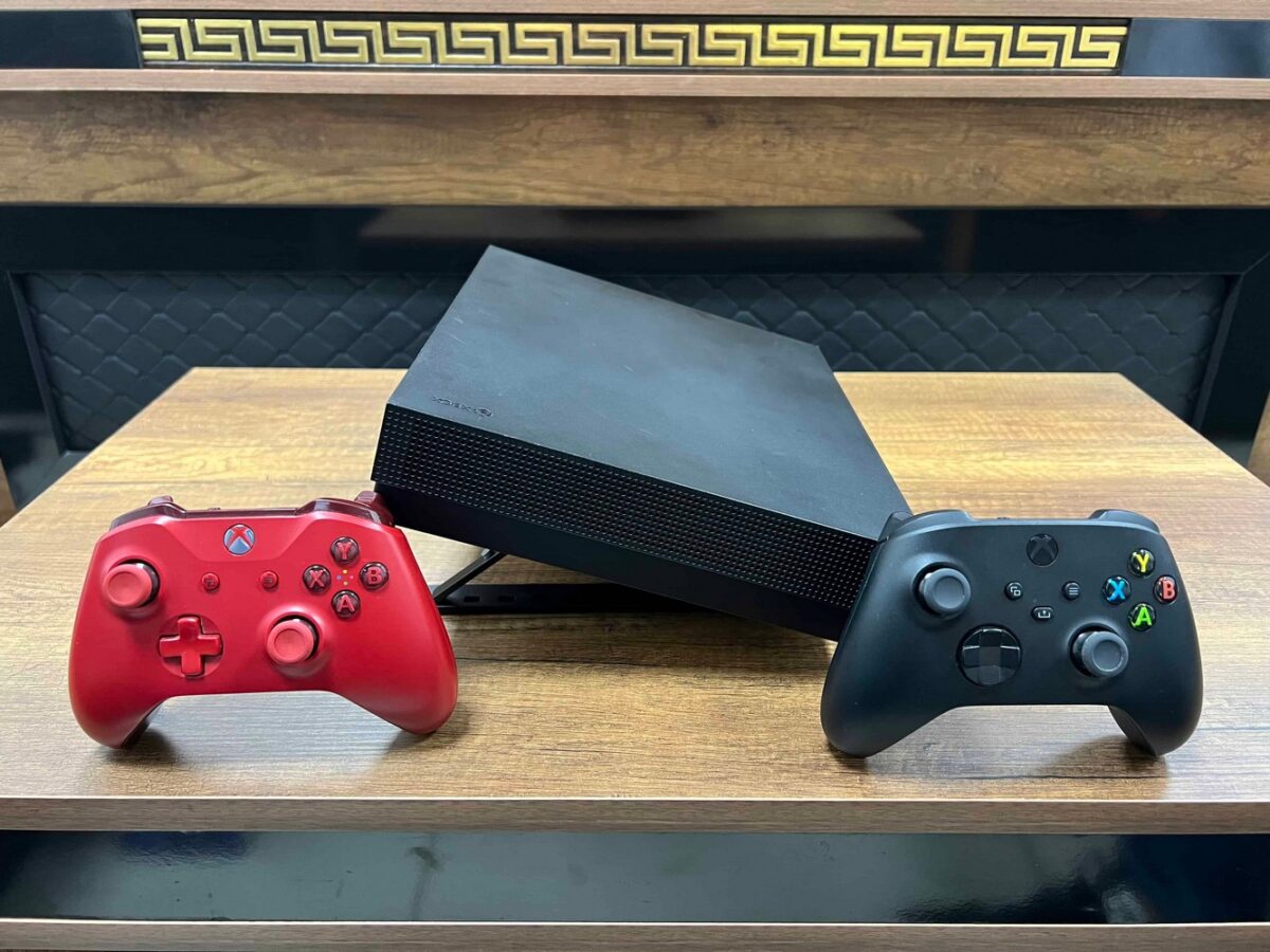 Microsoft Xbox One X 1 TB Çift Kol (İKİNCİ EL) - Görsel 5