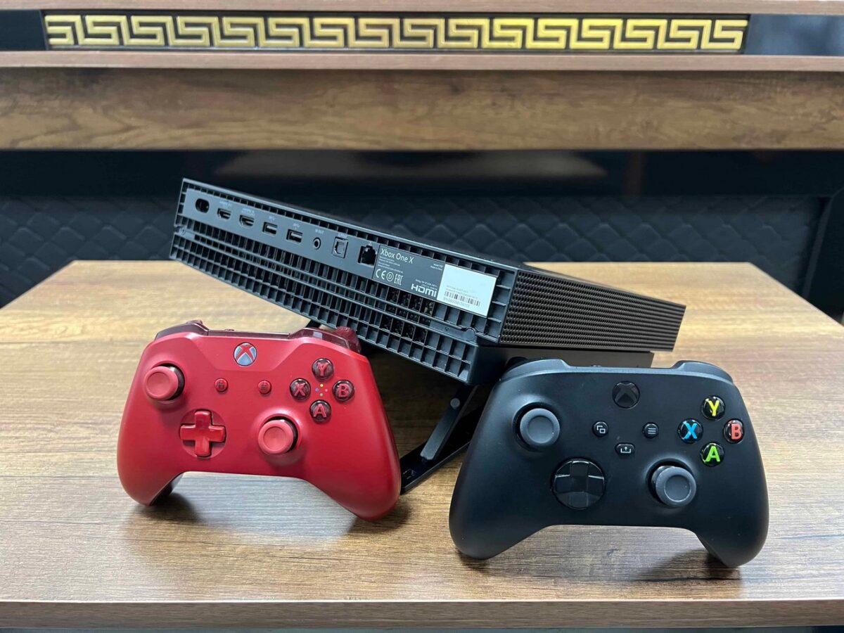 Microsoft Xbox One X 1 TB Çift Kol (İKİNCİ EL) - Görsel 6