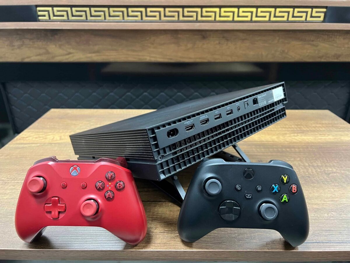 Microsoft Xbox One X 1 TB Çift Kol (İKİNCİ EL) - Görsel 8