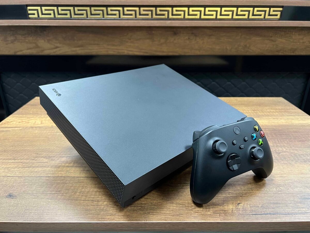 Microsoft Xbox One X 1 TB Tek Kol (İKİNCİ EL) - Görsel 4