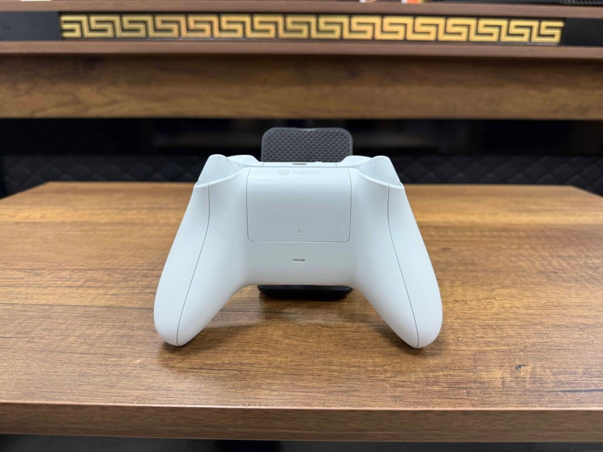 Xbox Series 9. Nesil Beyaz Kablosuz Oyun Kolu (İKİNCİ EL) - Görsel 3