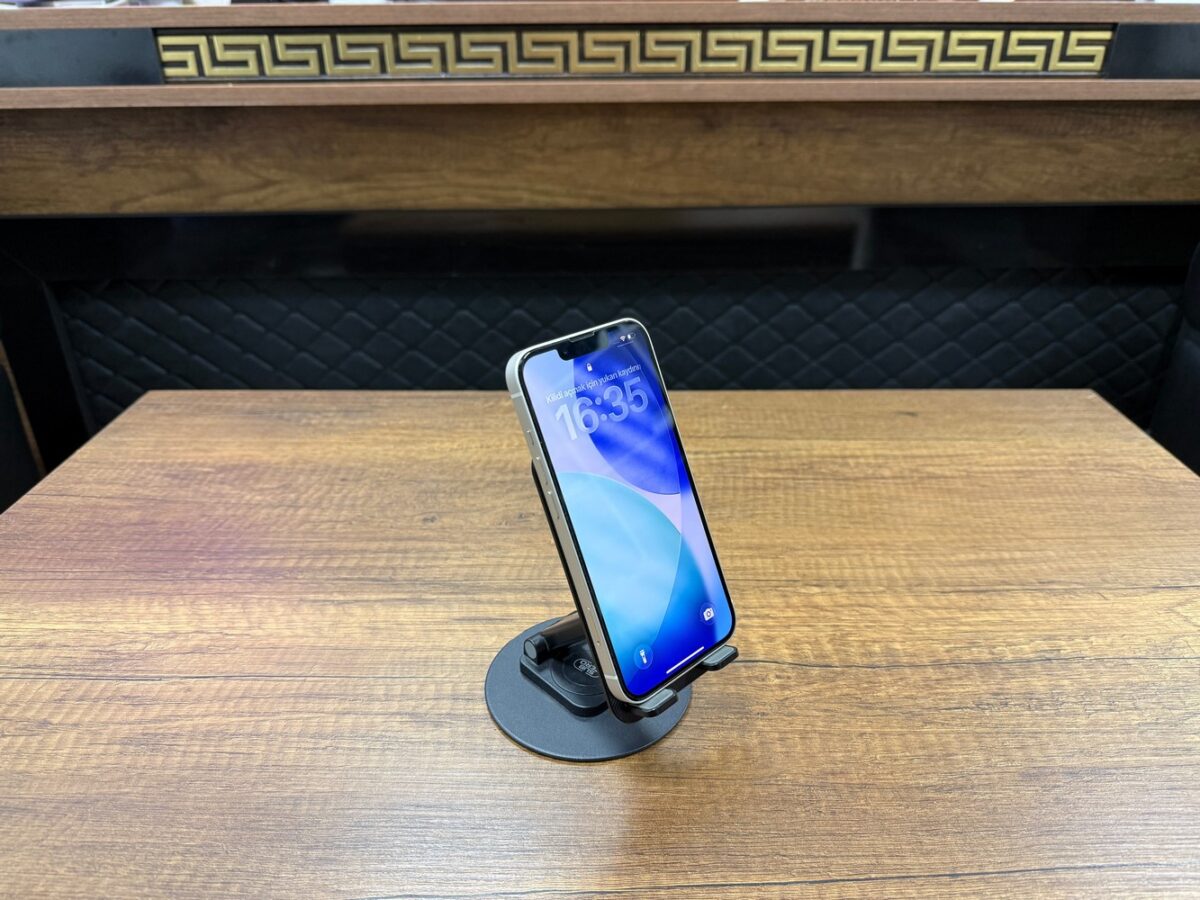 Apple iPhone 13 128GB Beyaz (İKİNCİ EL) - Görsel 3