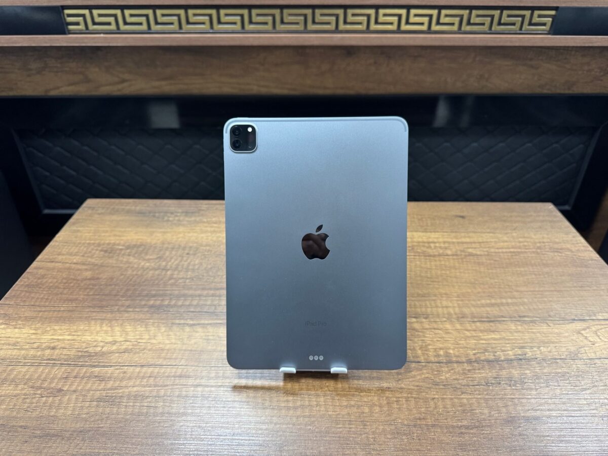 Apple iPad Pro 4. Nesil Wi-Fi 2TB 11" Uzay Grisi MNXM3TU/A Tablet (İKİNCİ EL) - Görsel 3