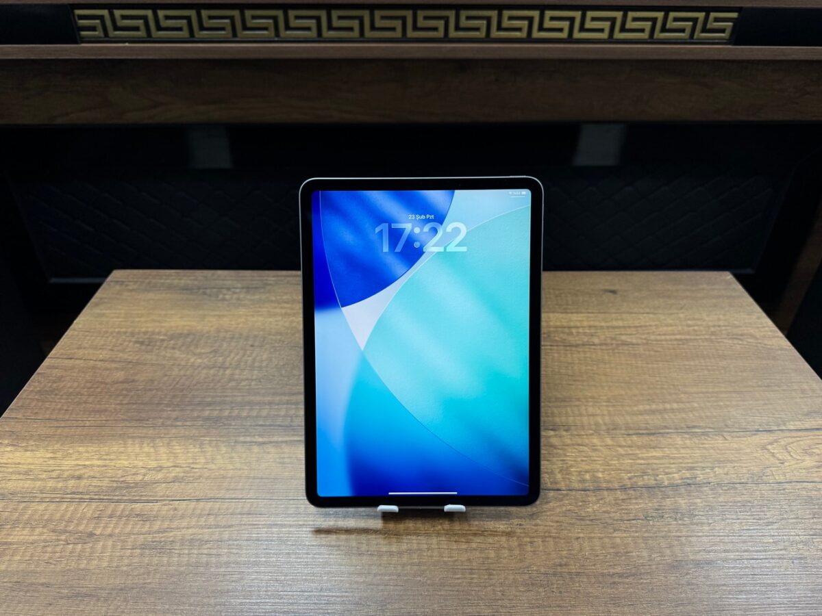 Apple iPad Pro 4. Nesil Wi-Fi 2TB 11" Uzay Grisi MNXM3TU/A Tablet (İKİNCİ EL) - Görsel 4
