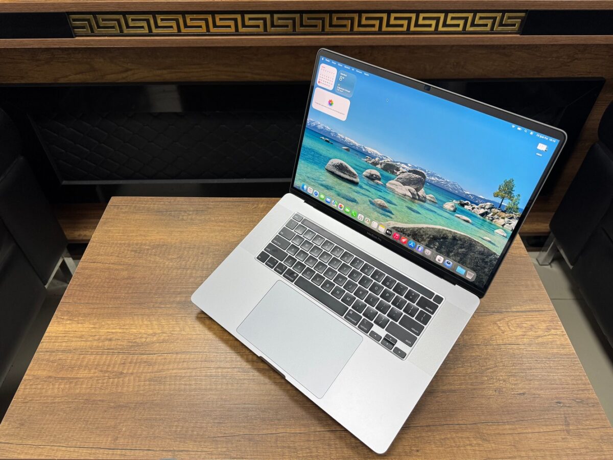 Apple MacBook Pro 2019 i7 16GB RAM 512GB SSD 16" Uzay Grisi Taşınabilir Bilgisayar (İKİNCİ EL) - Görsel 2