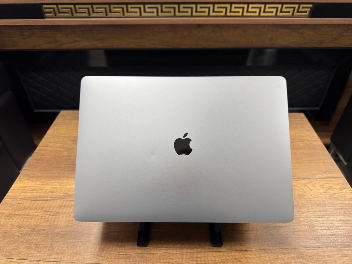 Apple MacBook Pro 2019 i7 16GB RAM 512GB SSD 16" Uzay Grisi Taşınabilir Bilgisayar (İKİNCİ EL) - Görsel 4