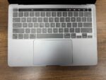 Apple MacBook Pro M2 8GB RAM 256GB SSD 13” Uzay Grisi Taşınabilir Bilgisayar (İKİNCİ EL) - Görsel 2