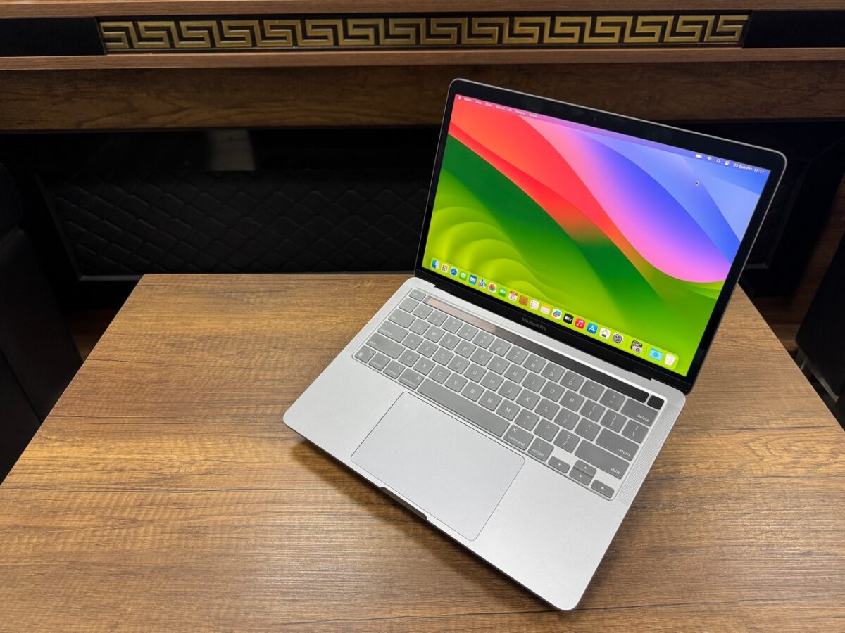 Apple MacBook Pro M2 8GB RAM 256GB SSD 13” Uzay Grisi Taşınabilir Bilgisayar (İKİNCİ EL) - Görsel 4