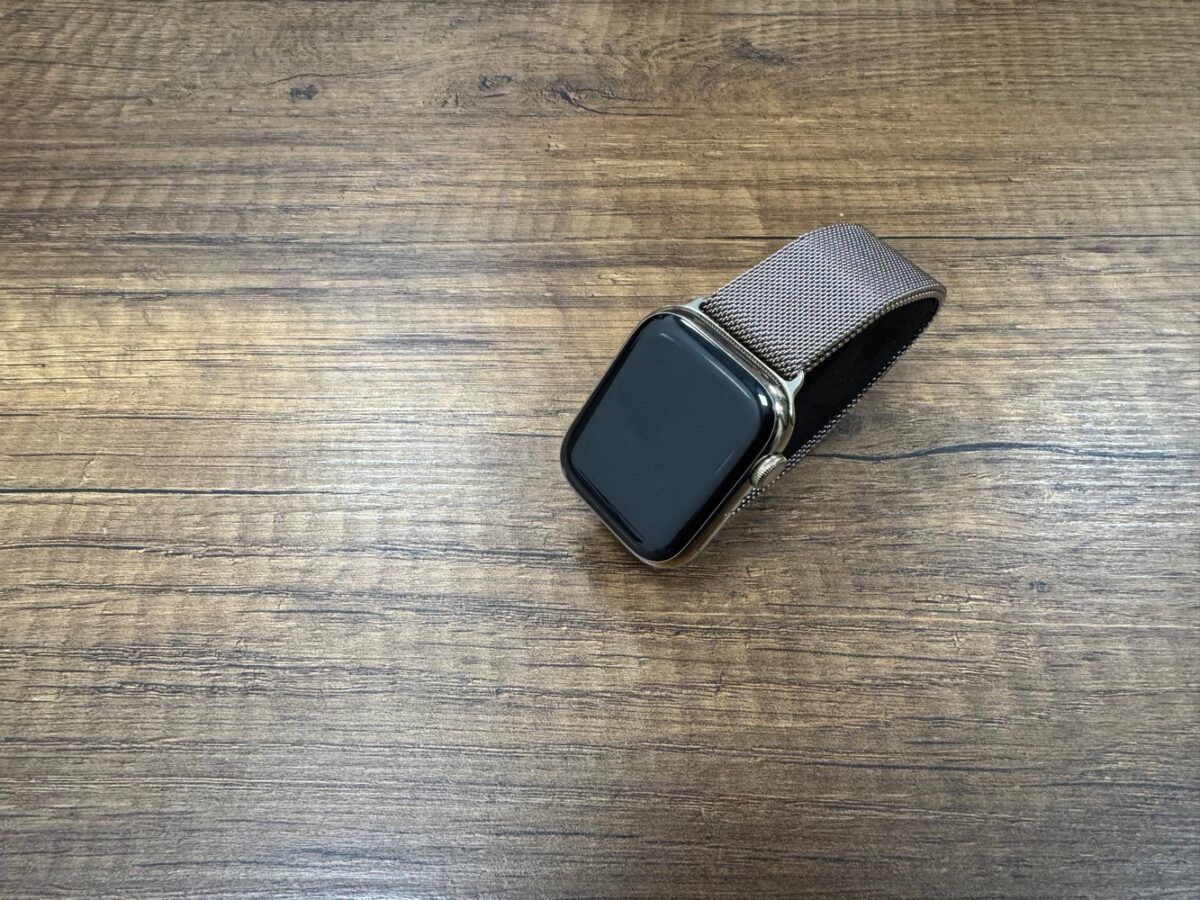 Apple Watch 9 Cellular 45mm Gold Çelik Kordon Akıllı Saat (İKİNCİ EL) - Görsel 4