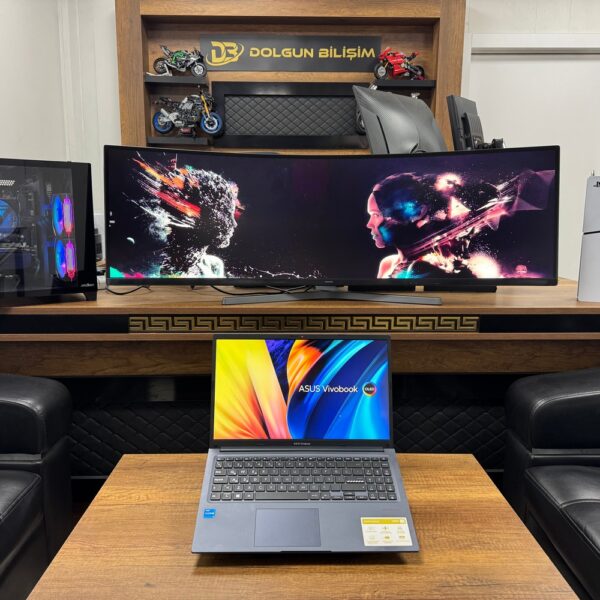 Asus Vivobook 15 X1502ZA-EJ654W i5-1235U 8GB  256GB W11 Iris Xe 15.6" FHD Dizüstü Bilgisayar (İKİNCİ EL)