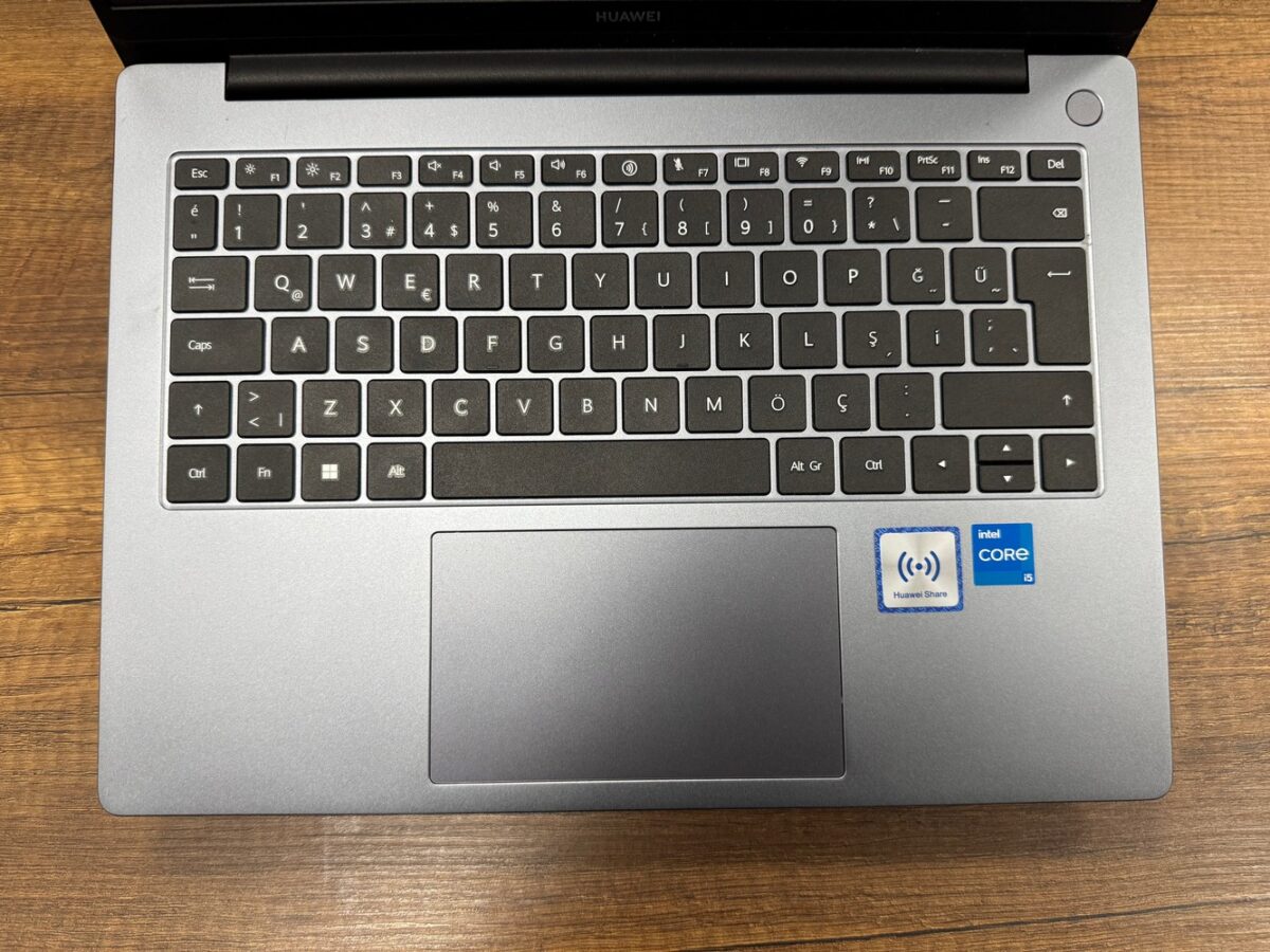 Huawei MateBook D14 i5-12450H 8GB 512GB W11 14” MDF-W5851D Taşınabilir Bilgisayar (İKİNCİ EL) - Görsel 2