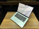 MacBook Air M4 16GB 256GB 15.3" MC7A4TU/A Gök Mavisi Bilgisayar (İKİNCİ EL) - Görsel 3