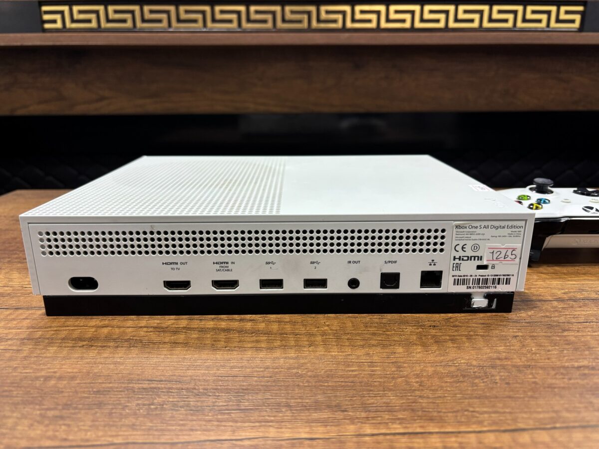 Microsoft Xbox One S 1TB Dijital Tek Kol Oyun Konsolu (İKİNCİ EL) - Görsel 4