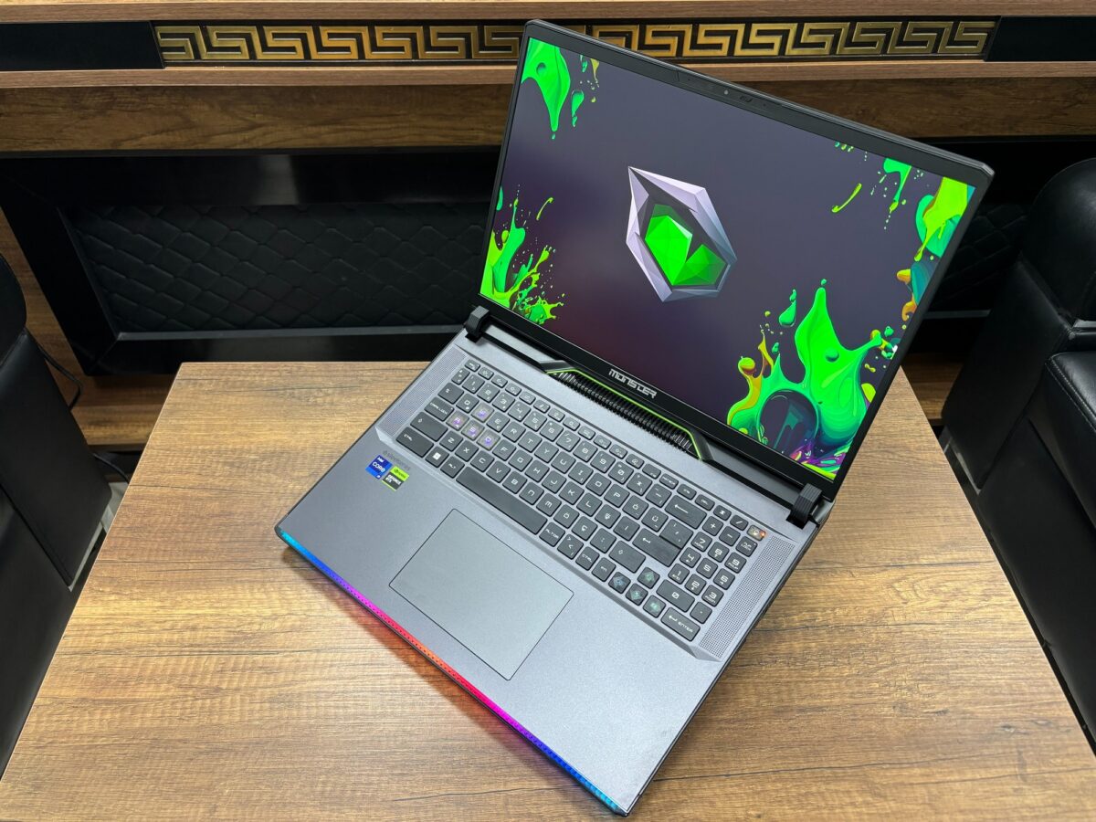 Monster Semruk S7 V9.2.3 i9-13950HX 64GB 2TB RTX4070 17" 240Hz Oyuncu Bilgisayarı (İKİNCİ EL) - Görsel 3