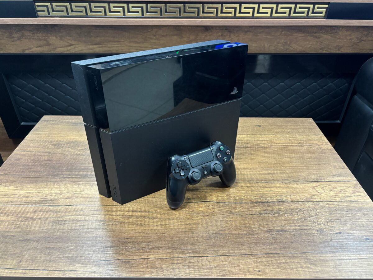 PlayStation 4 Fat Tek Kol 500 GB Oyun Konsolu (İKİNCİ EL) - Görsel 2