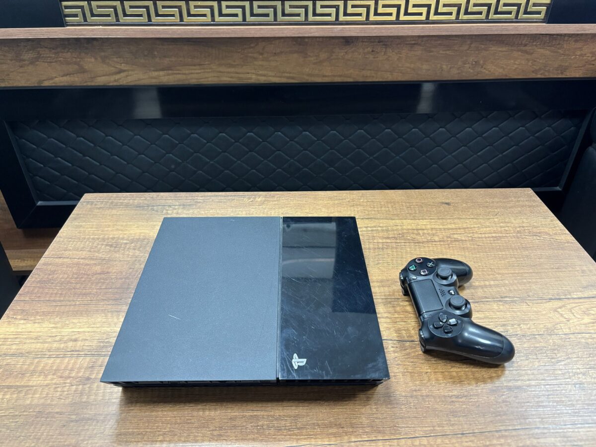 PlayStation 4 Fat Tek Kol 500 GB Oyun Konsolu (İKİNCİ EL) - Görsel 5