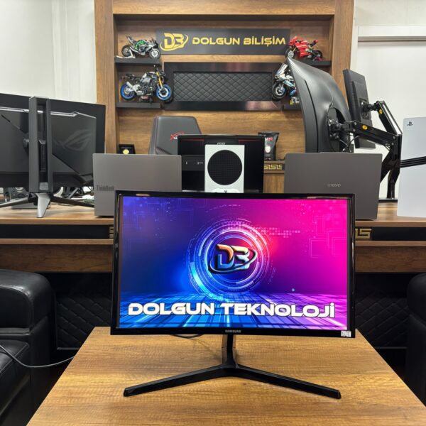 Samsung CRG5 LC24RG50FQMXUF 23.5" 4ms FHD Curved 144Hz Oyuncu Monitörü (İKİNCİ EL)