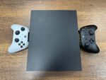 Microsoft Xbox One X Çift Kol Oyun Konsolu (İKİNCİ EL) - Görsel 5