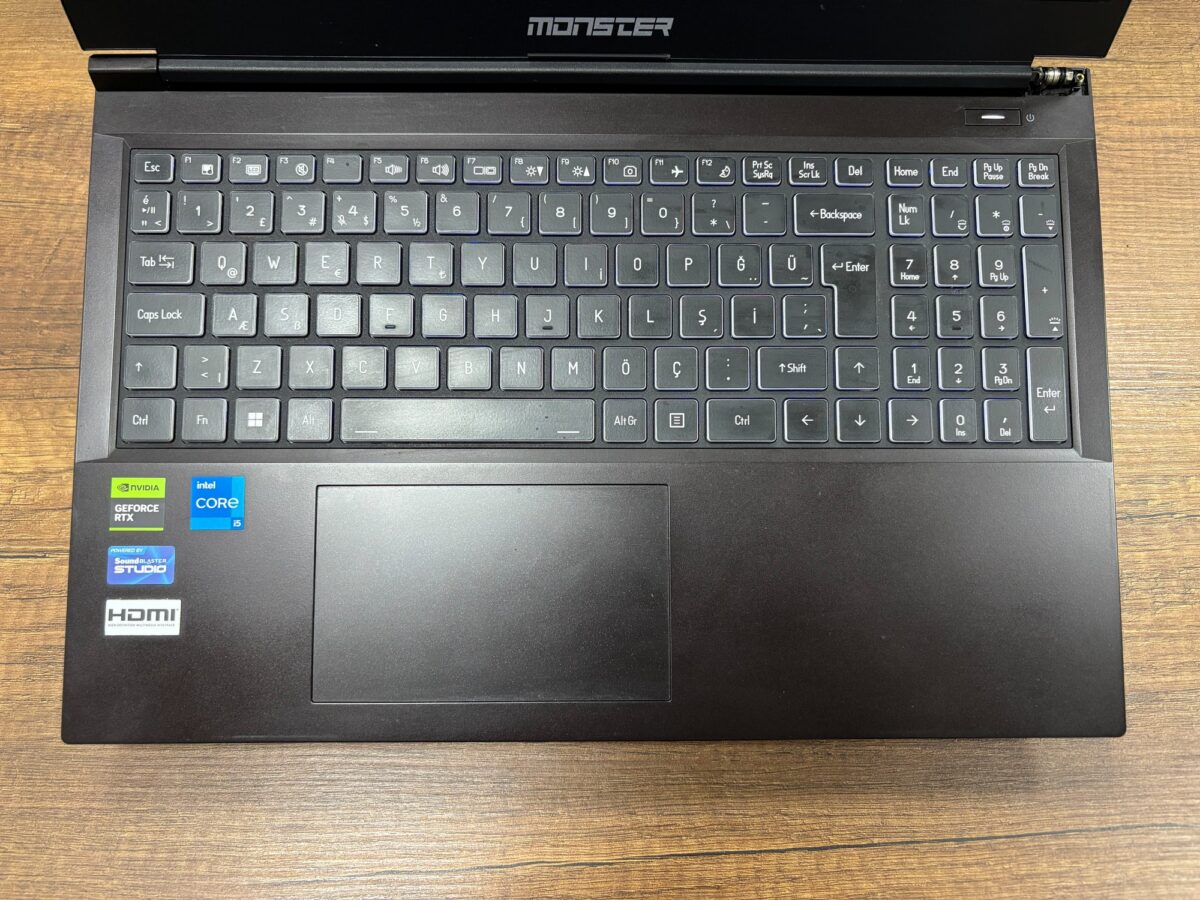 Monster Abra A5 V21.1 i5 12450H 32GB RAM 1TB SSD RTX3050 15.6” FHD Oyuncu Notebook (İKİNCİ EL) - Görsel 2