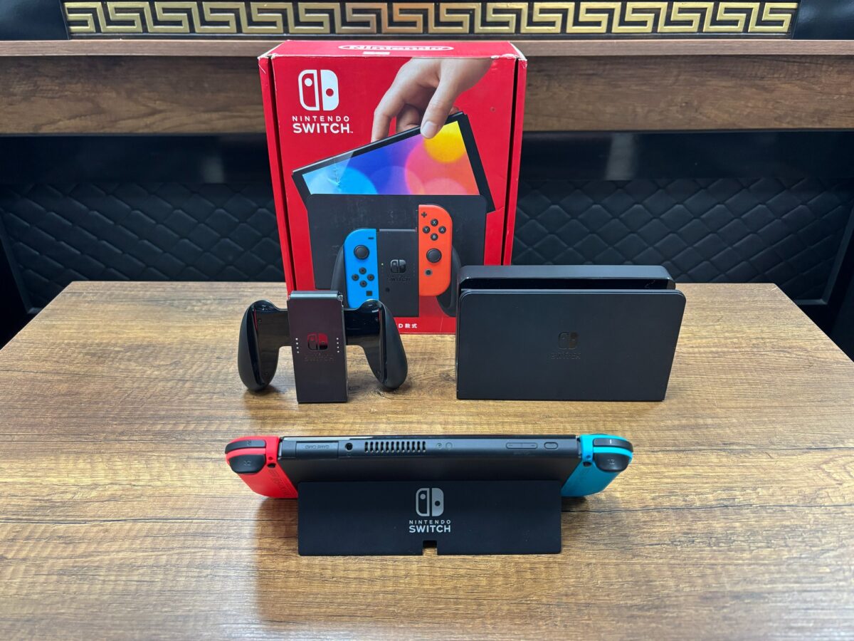 Nintendo Switch OLED Kırmızı - Mavi El Oyun Konsolu (İKİNCİ EL) - Görsel 3