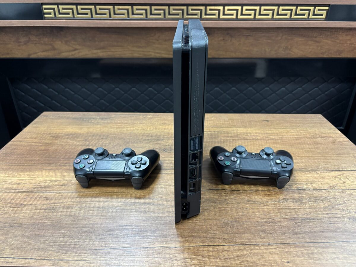 Sony PlayStation 4 Slim 500GB Çift Kol Kırık Oyun Konsolu (İKİNCİ EL) - Görsel 4
