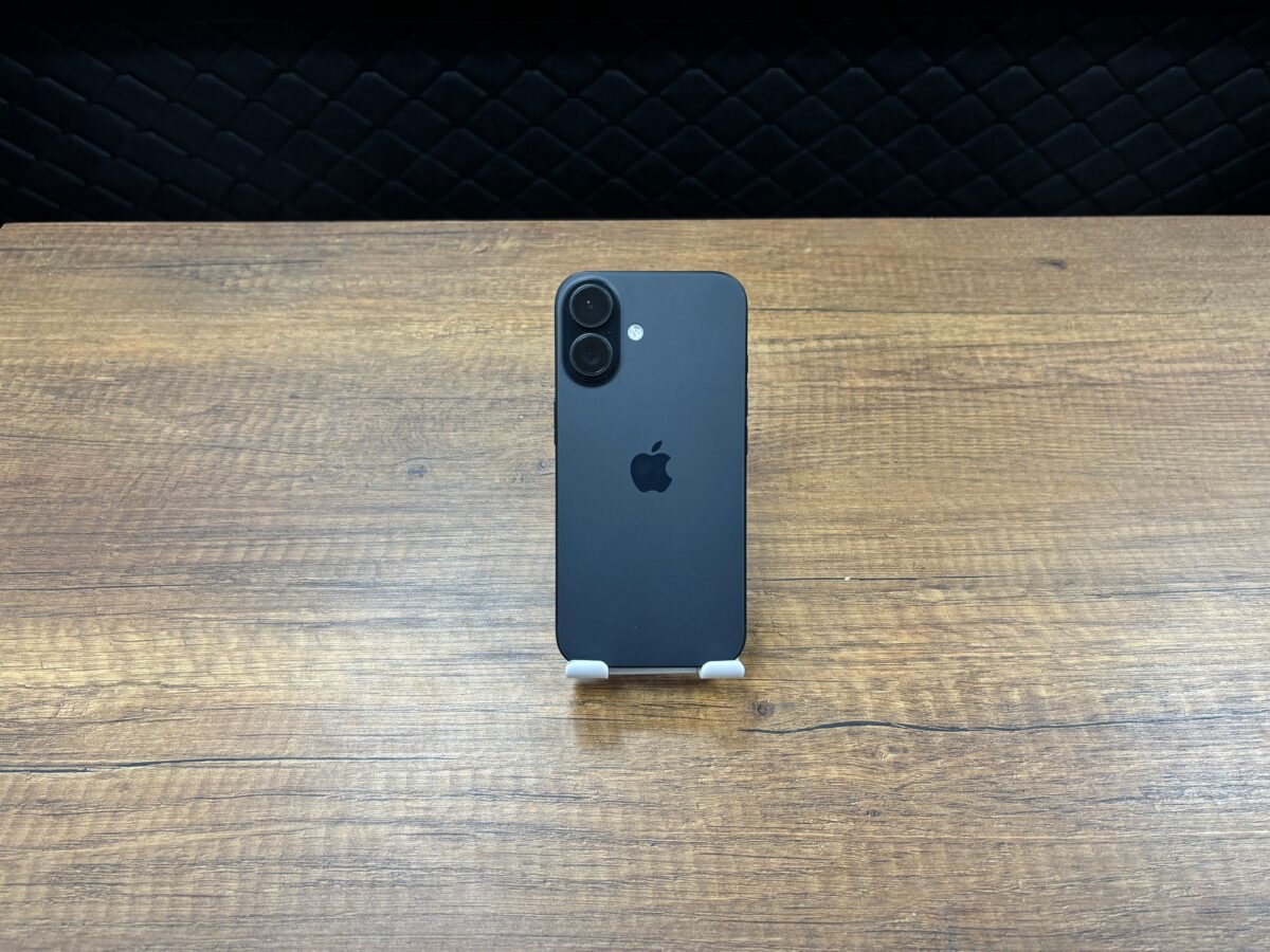 iPhone 16 128 GB Siyah Telefon (İKİNCİ EL) - Görsel 2