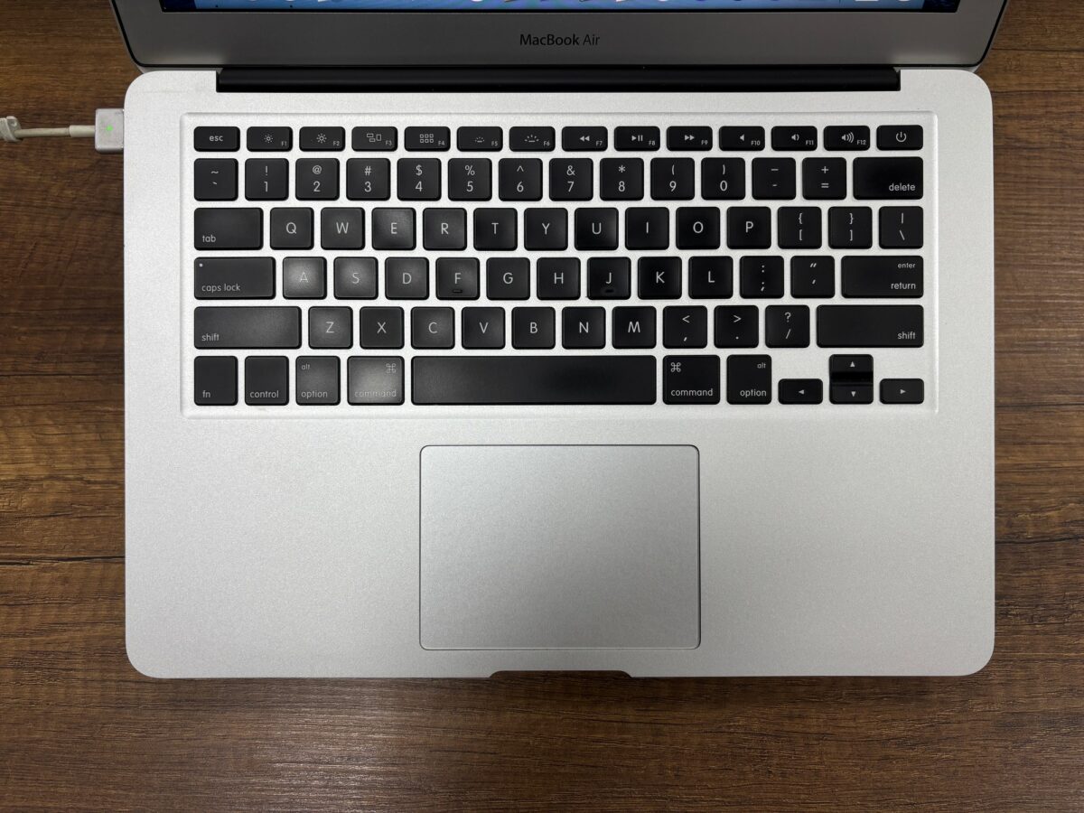 Apple MacBook Air 13" 2013 4GB RAM 128GB SSD Dizüstü Bilgisayar (İKİNCİ EL) - Görsel 2