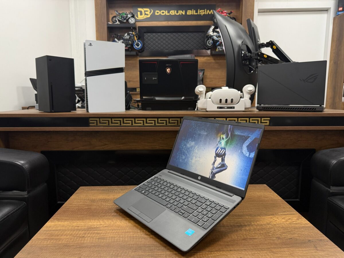HP 250 G9 i5-1235U 8GB 256GB Iris Xe 15.6" FHD Dizüstü Bilgisayar (İKİNCİ EL) - Görsel 3