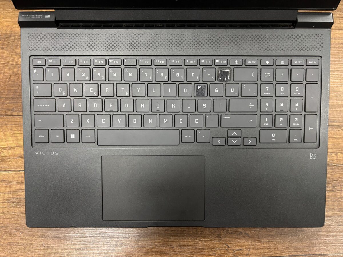 HP Victus 16-S0051NT AMD R7-7840HS 32GB 1TB RTX4050 16.1" Dizüstü Bilgisayar (İKİNCİ EL) - Görsel 2