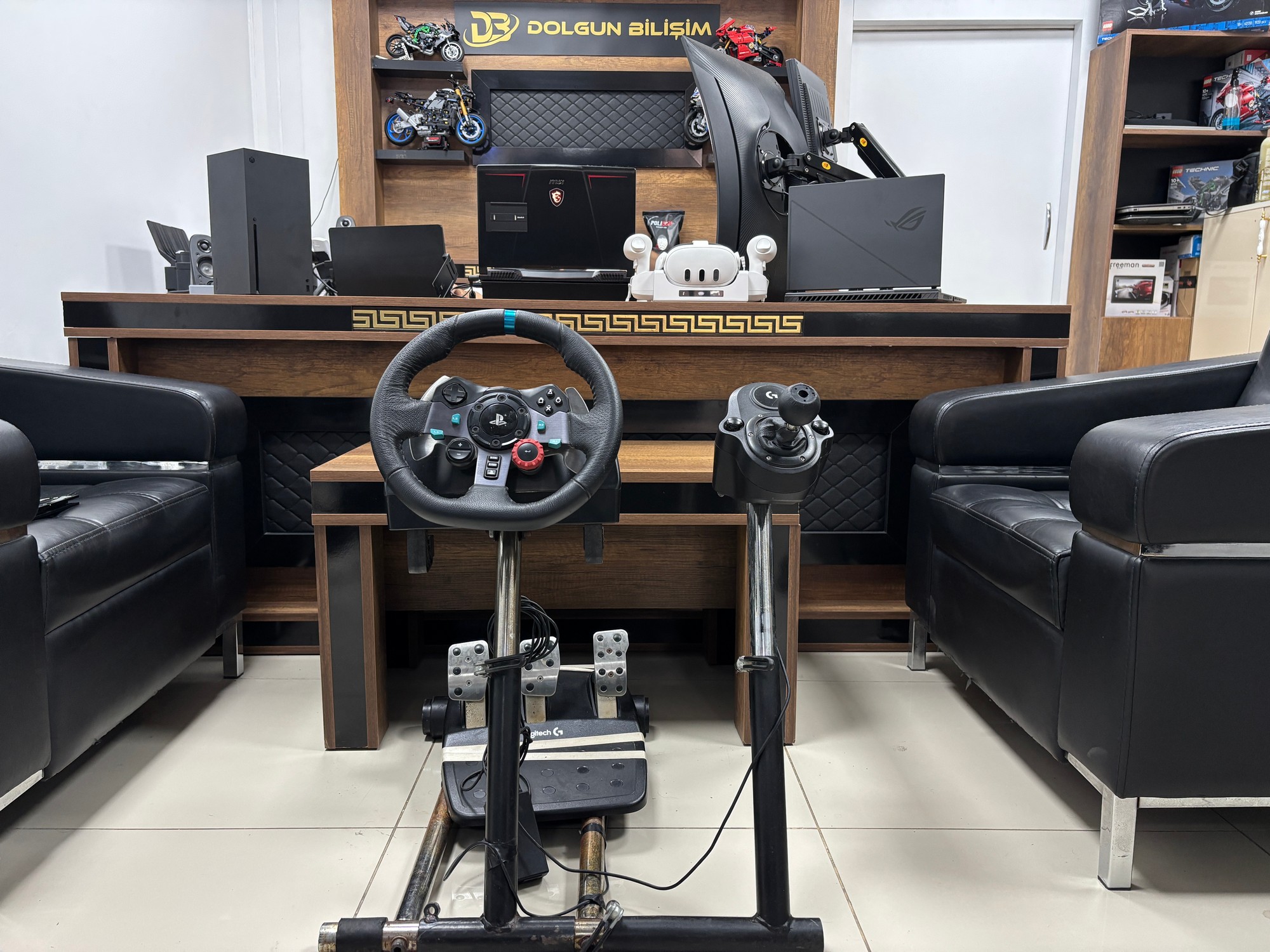 dolgun-bilisim-logitech-g29-shifter-stand-ikinci-el-direksiyon-seti-1-jpg.jpg Logitech G29 + Shifter + Stand Direksiyon Seti (İKİNCİ EL) - Görsel 1