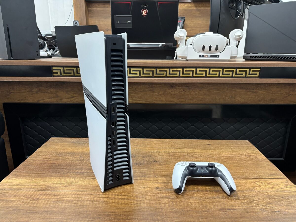 Sony PlayStation 5 Pro Tek Kol Kutulu Oyun Konsolu (İKİNCİ EL) - Görsel 5