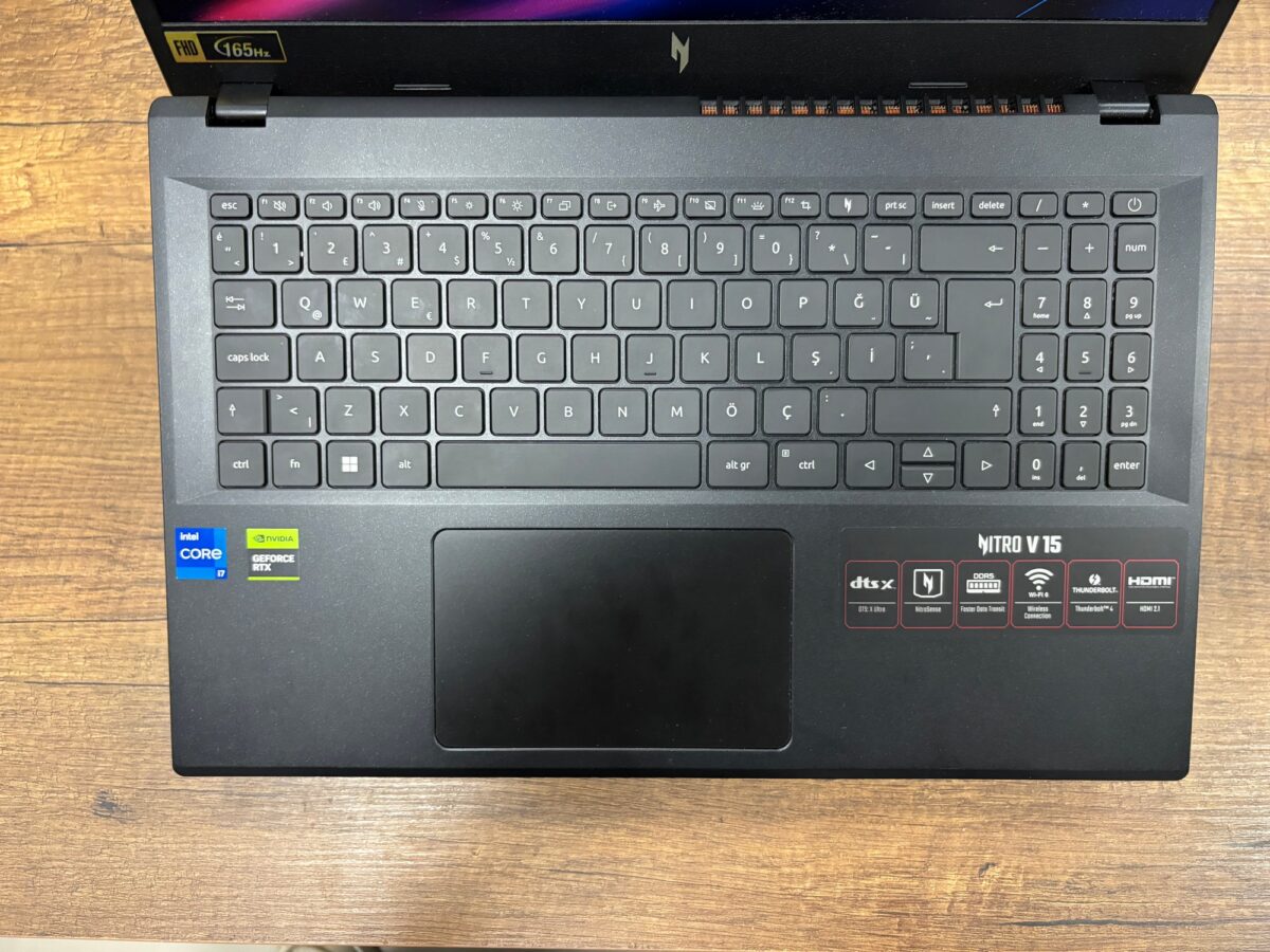 Acer Nitro V15 ANV15-51-79XA i7-13620H 16GB 512GB RTX4060 15.6" NH.QQEEY.002 Notebook (İKİNCİ EL) - Görsel 2