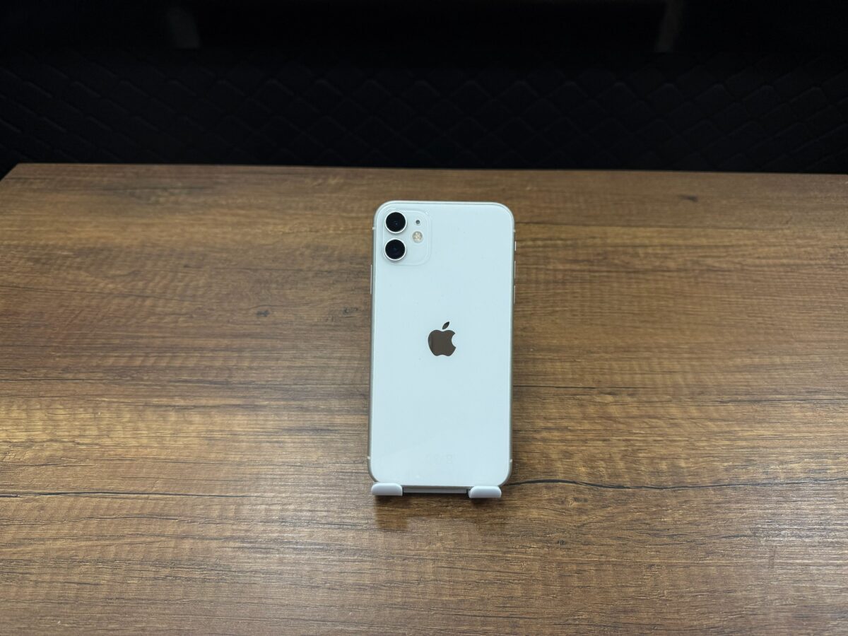 Apple iPhone 11 64GB Beyaz Telefon (İKİNCİ EL) - Görsel 2
