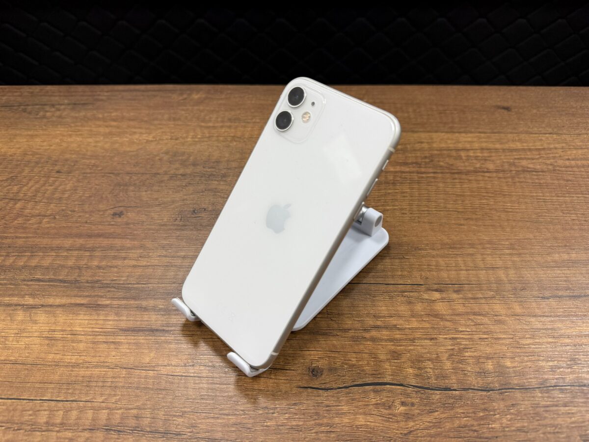 Apple iPhone 11 64GB Beyaz Telefon (İKİNCİ EL) - Görsel 3
