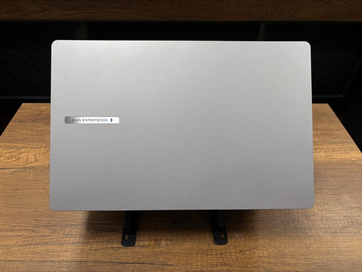 Asus ExpertBook P1 P1503CVA-VT2744W Core 7 240H 16GB 512GB W11 15.6" FHD Notebook (İKİNCİ EL) - Görsel 4