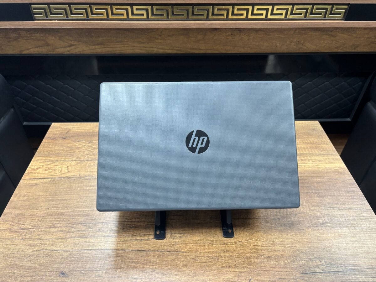 HP 15-FD0033NT i3-1315U 8GB RAM 256GB SSD 15.6" FHD 88T69EA Notebook (İKİNCİ EL) - Görsel 4