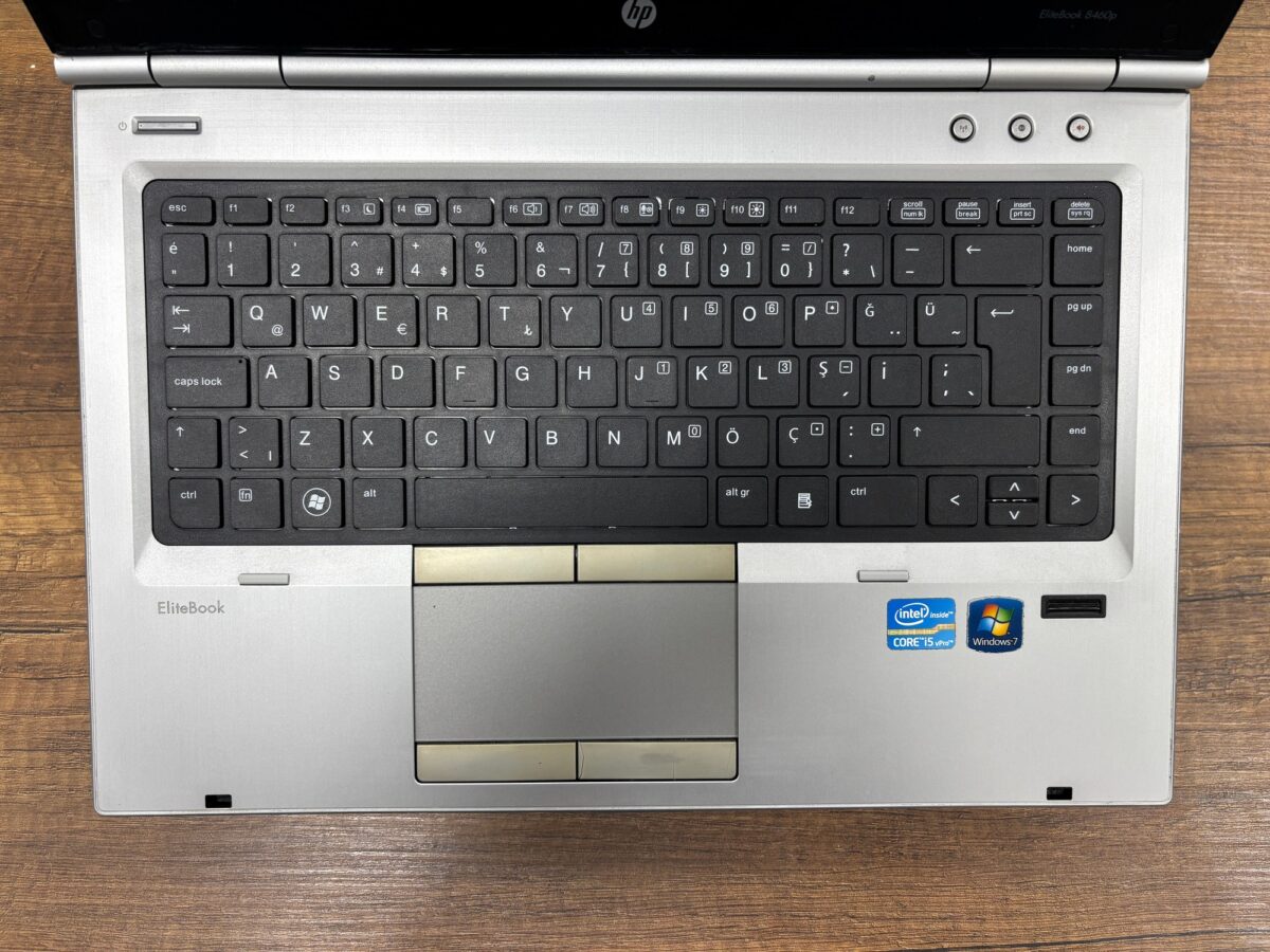 HP EliteBook 8460P i5-2520M 8GB RAM 120GB SSD HD6470M 1GB Dizüstü Bilgisayar (İKİNCİ EL) - Görsel 2