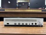 Microsoft Xbox One S 500 GB Tek Kol Oyun Konsolu (İKİNCİ EL) - Görsel 3