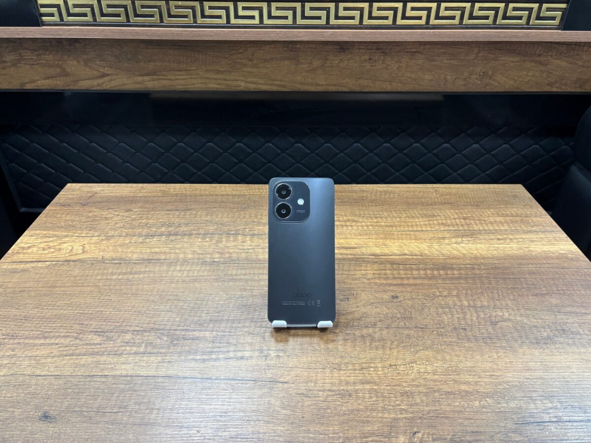 Oppo A3 6 / 128 GB Siyah Telefon (İKİNCİ EL) - Görsel 2