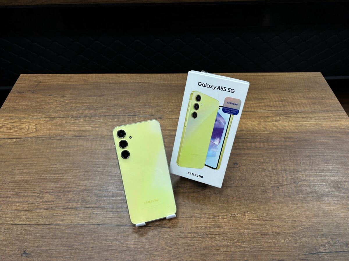 Samsung Galaxy A55 5G 128GB GB Yeşil Telefon (İKİNCİ EL) - Görsel 2