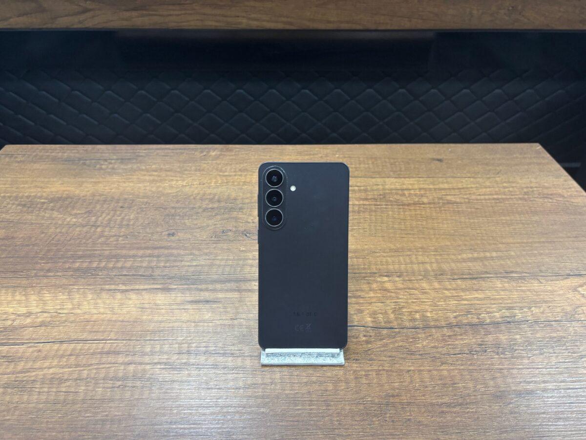 Samsung Galaxy S26 Plus 256GB Siyah Telefon (İKİNCİ EL) - Görsel 2