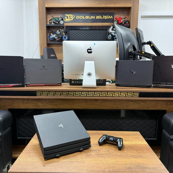 Sony PlayStation 4 Pro 1TB CUH-7016B Tek Kol Oyun Konsolu (İKİNCİ EL)