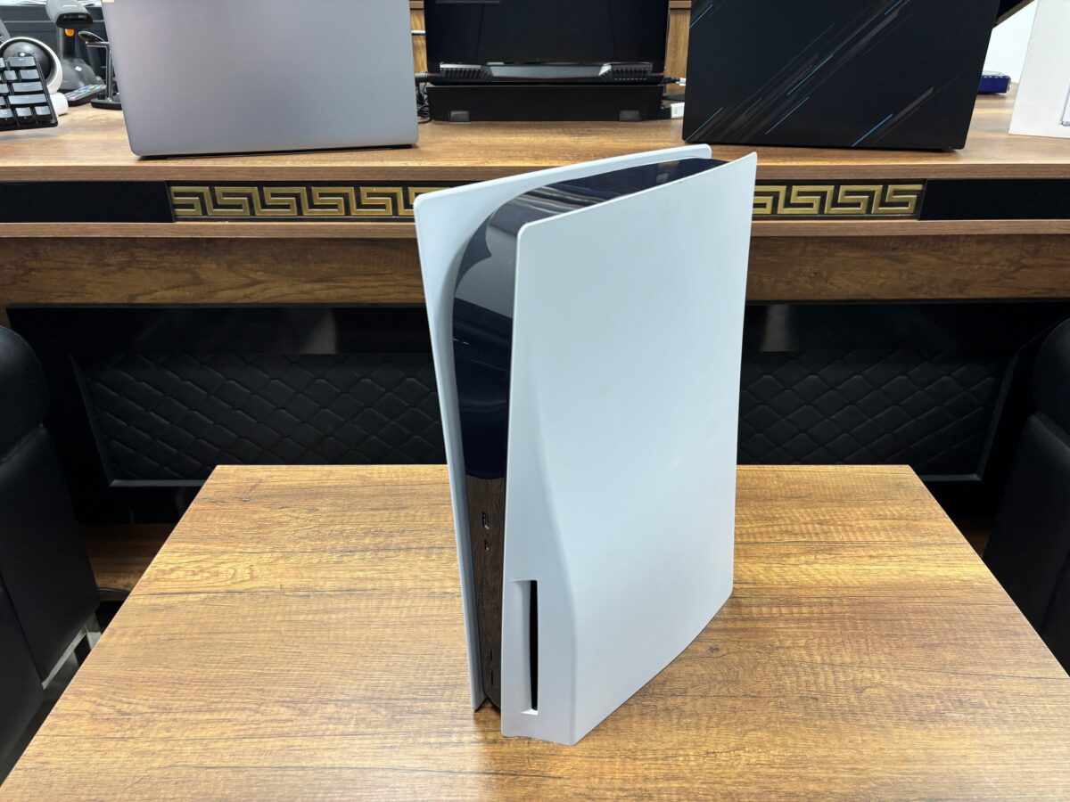 Sony PlayStation 5 Fat Kasa CD'li Sürüm Tek Kol Oyun Konsolu (İKİNCİ EL) - Görsel 3