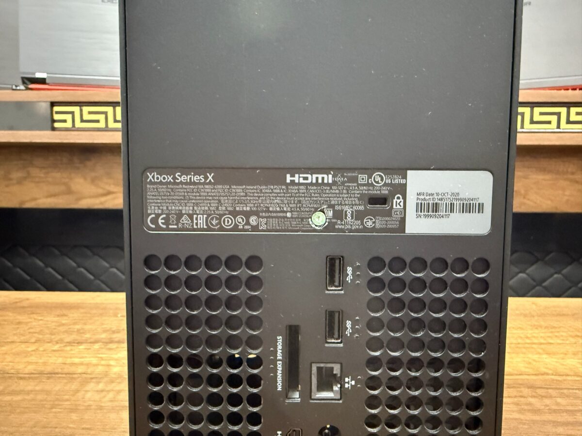 Microsoft Xbox series X Tek Kol Kutulu Oyun Konsolu (İKİNCİ EL) - Görsel 5