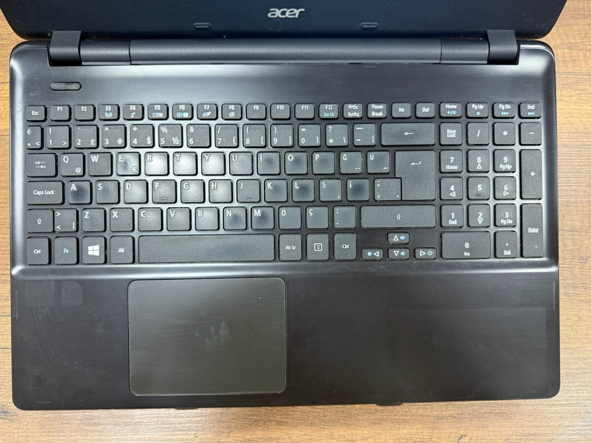 Acer A315-21 AMD A6 4GB RAM 500HDD 15.6'' Dizüstü Bilgisayar (İKİNCİ EL) - Görsel 2