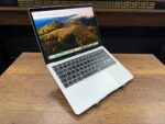 Apple MacBook Air 2019 İ5 8GB RAM 256GB SSD Gümüş Notebook (İKİNCİ EL) - Görsel 3