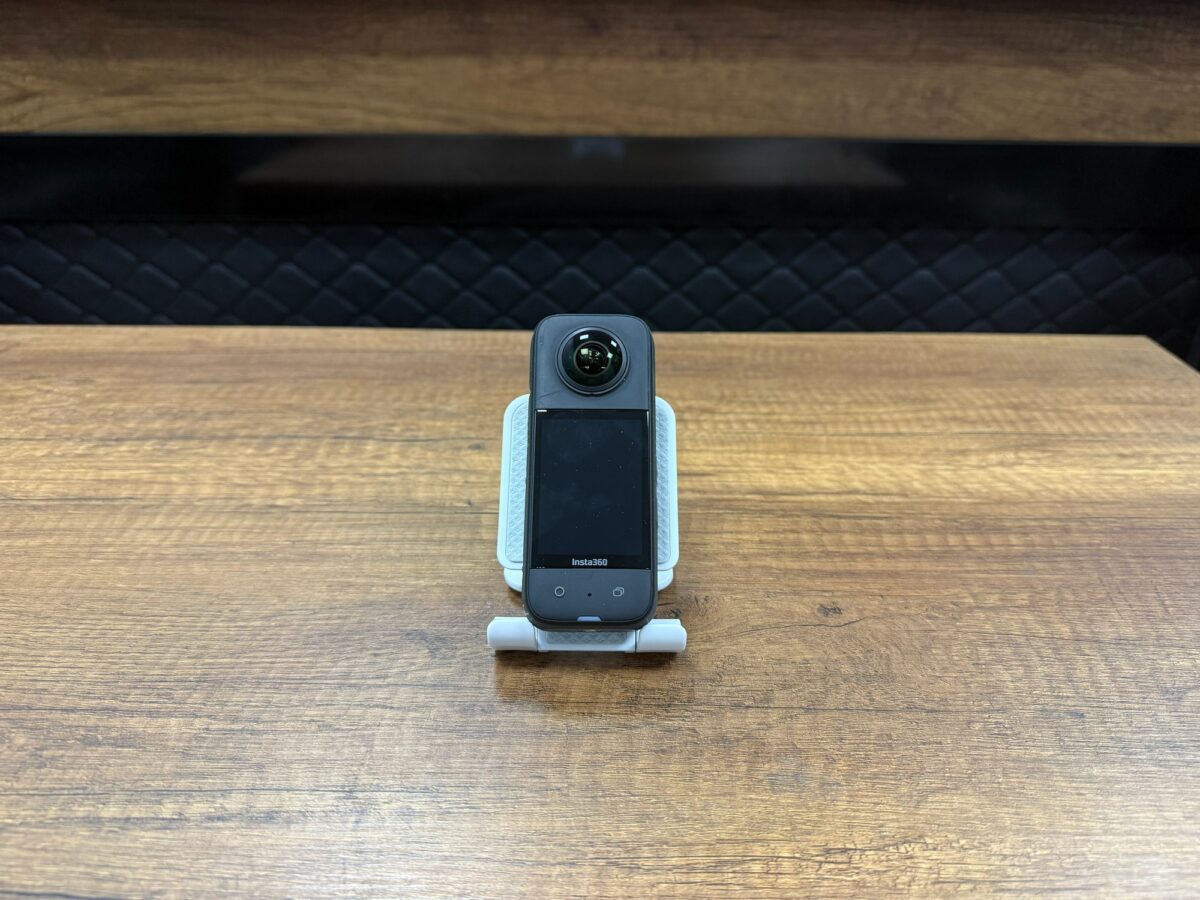 Insta360 X3 Aksiyon Kamerası (İKİNCİ EL) - Görsel 3