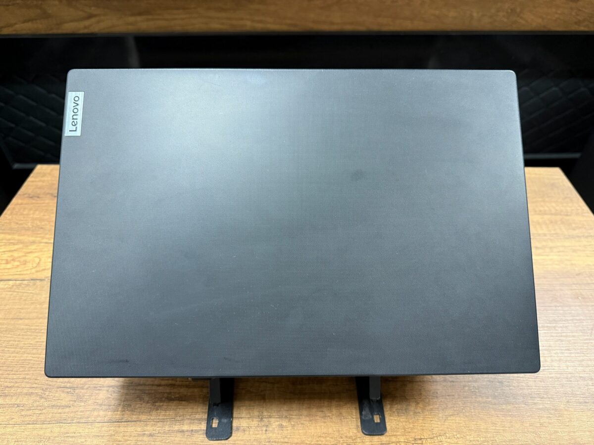 Lenovo V15 G4 AMD Ryzen 5 7520U 16GB 512GB 15.6” FHD 82YU0123TX Notebook (İKİNCİ EL) - Görsel 4