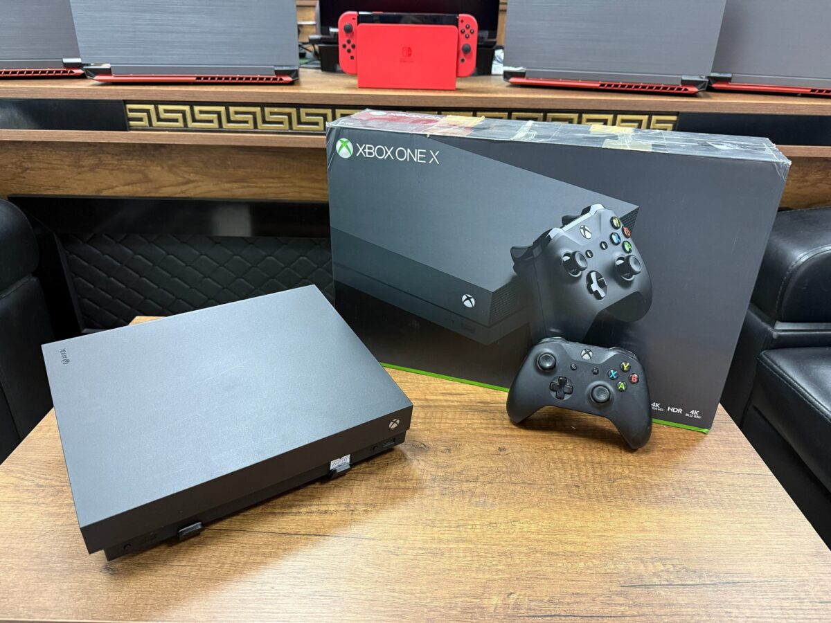 Microsoft Xbox One X Tek Kol 9. Nesil Kutulu Oyun Konsolu (İKİNCİ EL) - Görsel 2